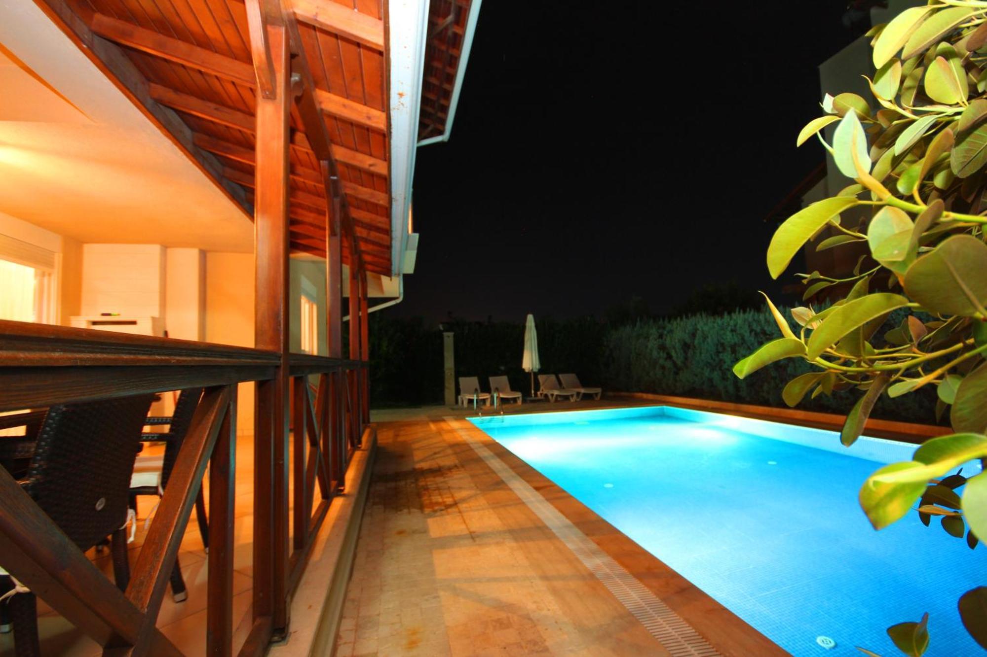 Paradise Town Villa Lucky 베렉 외부 사진